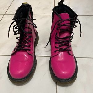 Dr Martens  Air Wair - Hot Pink boots - kids  Size 3y